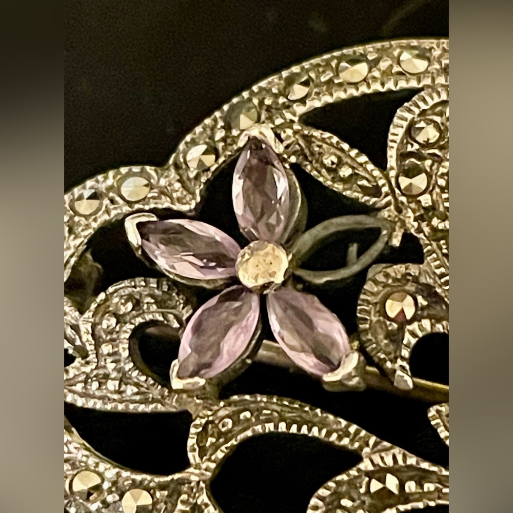 Vintage Sterling Silver Marcasite Amethyst Floral Pin Brooch - Picture 6 of 9